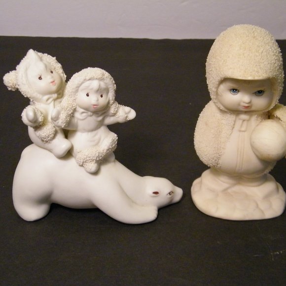 2 Snowbabies STYLE Figurines  NOT Dept 56 - Picture 1 of 2